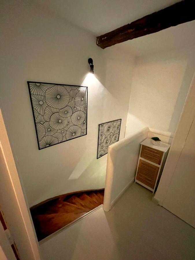 Triplex Plein Coeur Du Centre Historique Lejlighed Charleville-Mézières Eksteriør billede