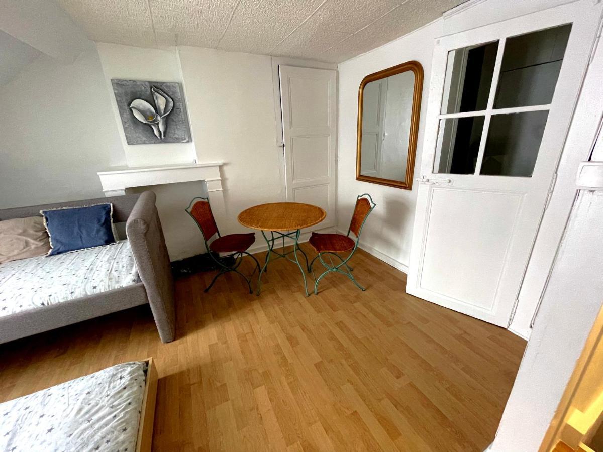 Triplex Plein Coeur Du Centre Historique Lejlighed Charleville-Mézières Eksteriør billede
